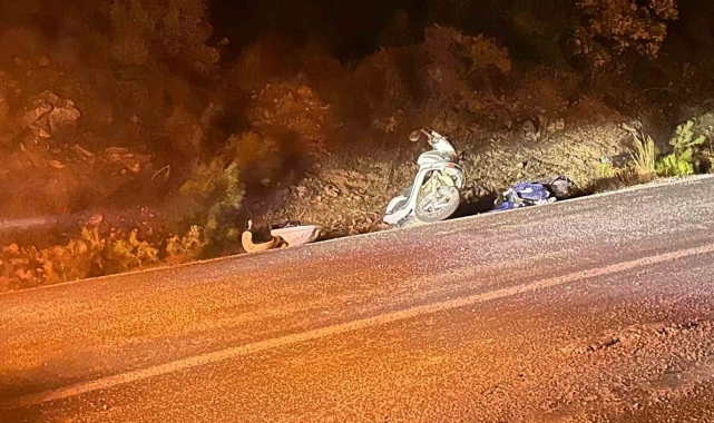 Motosiklet şarampole yuvarlandı: 1 ölü