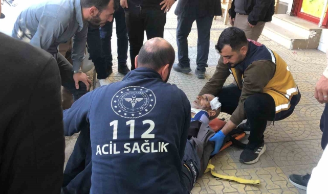 Motosiklet yayaya çarptı: 1 yaralı