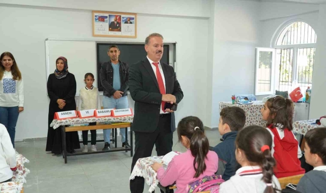 Müdür Tosun, Cumhuriyet İlkokulu'nda incelemelerde bulundu