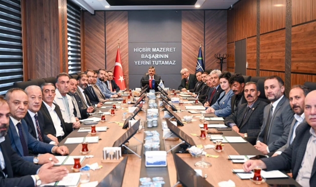 Muhtarlarla elektrik zirvesi