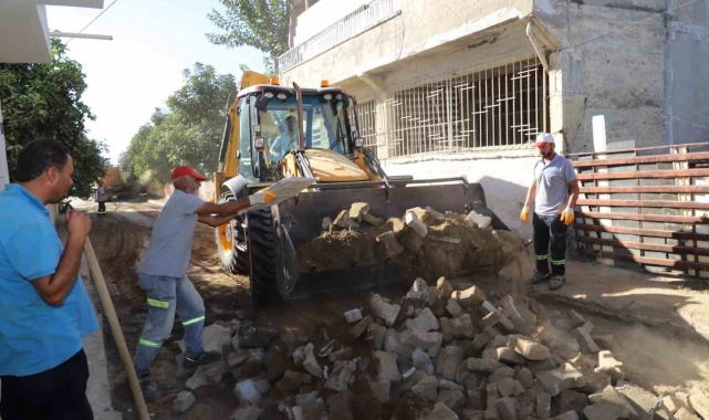 Nazilli Yeşilyurt Mahallesi'nde yollar yenileniyor