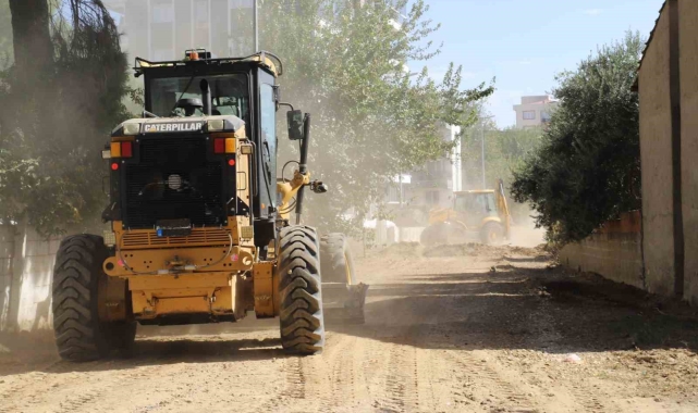 Nazilli'de yeni yol açma çalışmaları sürüyor