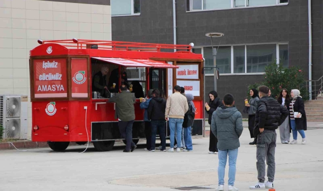 Nostaljik tramvay 'Çorbabüs' oldu