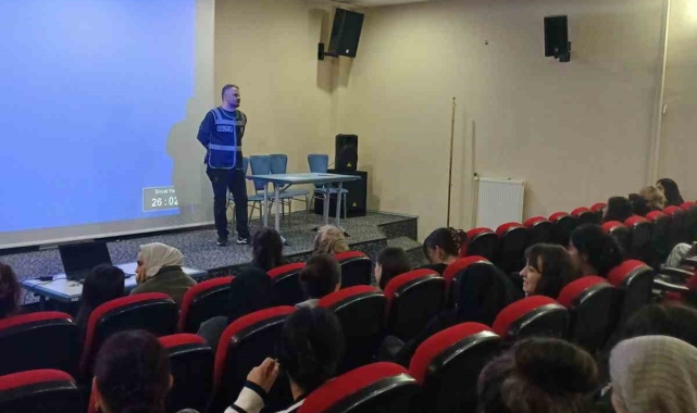 Öğrencilere KADES tanıtıldı