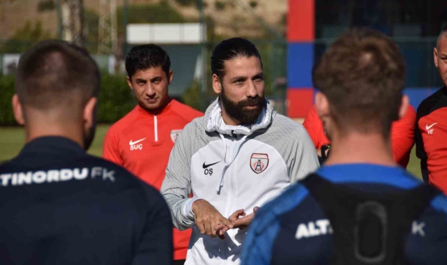 Olcay Şahan: "Oyuncularımla gurur duyuyorum"