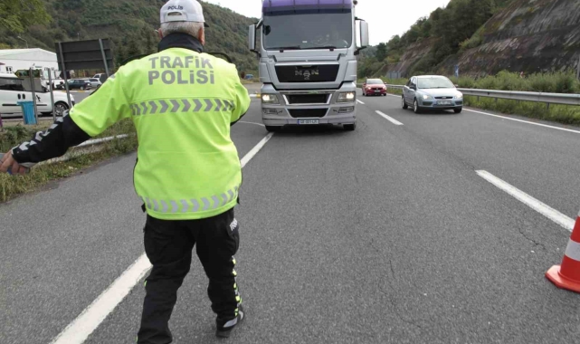Ordu'da bir haftada yaklaşık 16 bin araç ve sürücüsü denetlendi
