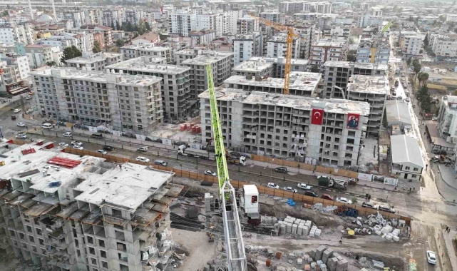 Osmaniye'de rezerv alanda binalar hızla yükseliyor