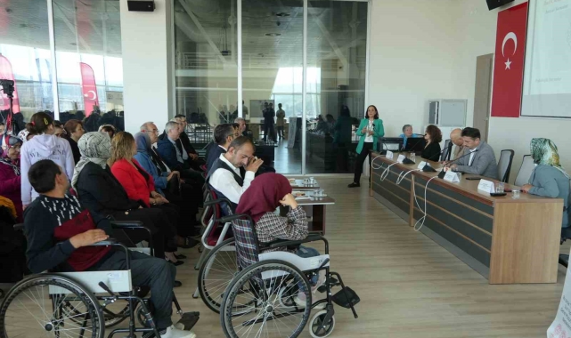 Özel birey aileleri bu proje sayesinde afetlerde çocuklarını nasıl tahliye edeceklerini öğrendi