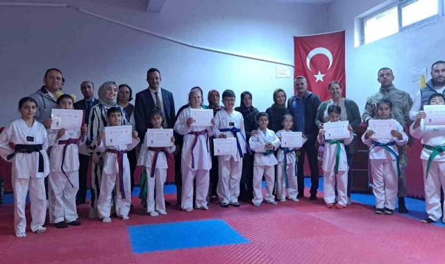 Posof'ta miniklerin kuşak heyecanı