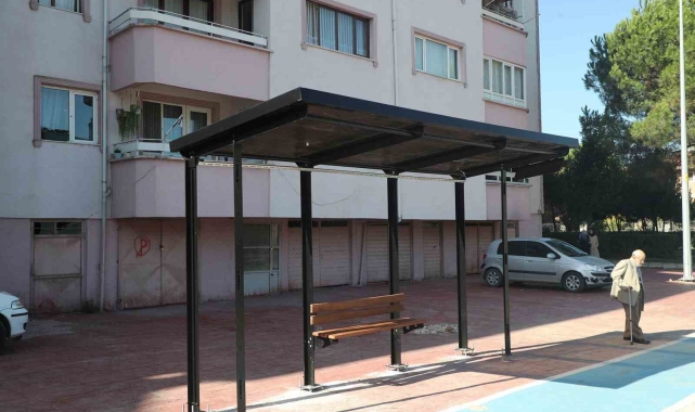 Sakarya'nın durakları Büyükşehirle LED'li ve modern konsepte dönüyor