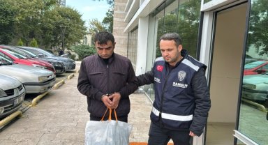 Samsun'da simit fırınından susam ve sadaka kutusu çalan hırsız tutuklandı