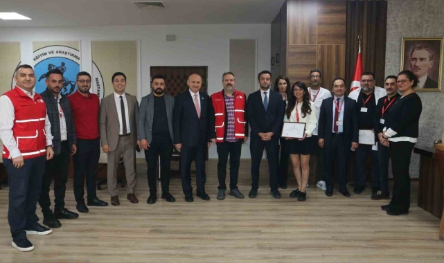 Samsun Eğitim Araştırma Hastanesi'ne Kızılay'dan altın madalya