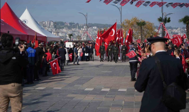 Samsun'da Cumhuriyet'in 101. yılı coşkuyla kutlandı