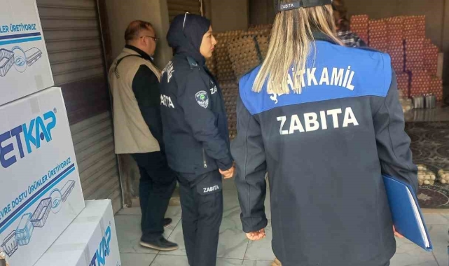 Şehitkâmil Belediyesi zabıta ekipleri göz açtırmıyor