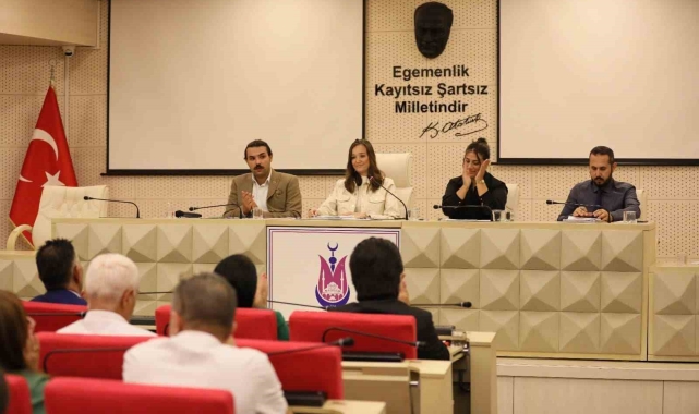 Şehzadeler ile Çeşme kardeş ilçe oldu