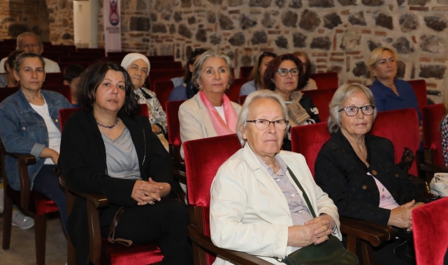 Şehzadeler'de kadınlar meme kanseri farkındalığı için buluştu