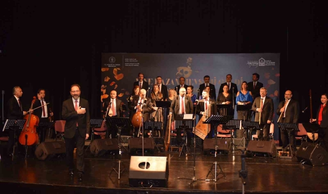 Şekip Ayhan Özışık eserleriyle anıldı