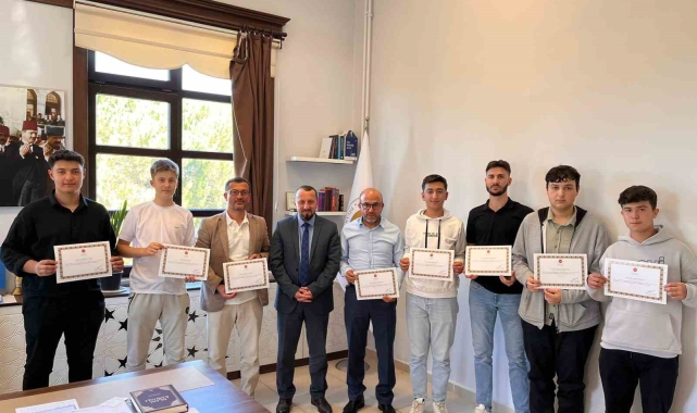 Simav'da hatimle teravih kıldıran imam ve öğrencilere Teşekkür Belgesi