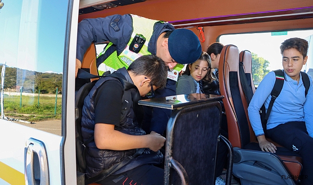 Sinop’ta okul servislerine trafik denetimi