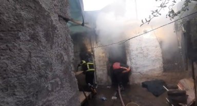 Siverek'te evde çıkan yangın paniğe neden oldu