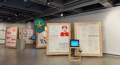 'Sosyalizme Tercüme' sergisi sanatseverlerin ziyaretine açıldı