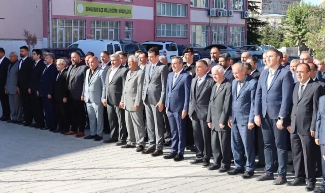 Sungurlu'da muhtarlar günü törenle kutlandı