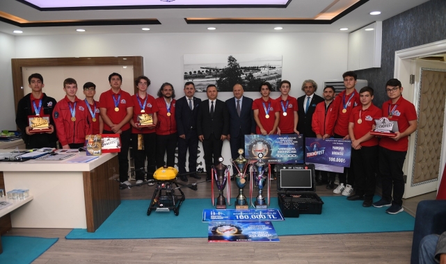 Tavlı: "Gençlerimizin başarıları bizleri gururlandırıyor"