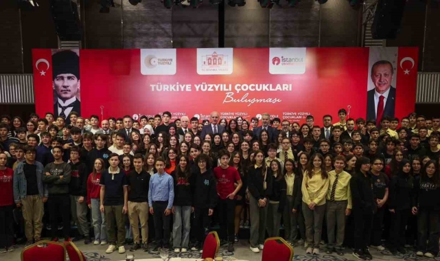 TBMM Başkanı Numan Kurtulmuş, "Türkiye Yüzyılı Çocukları ile Kahvaltı Programı'nda" ile bir araya geldi