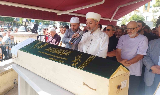 Tekirdağ'da silahlı saldırıda hayatını kaybeden kişi toprağa verildi