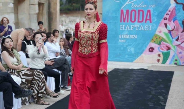 TİKA'dan 7. TÜRKSOY Etno-Moda Buluşması'na destek