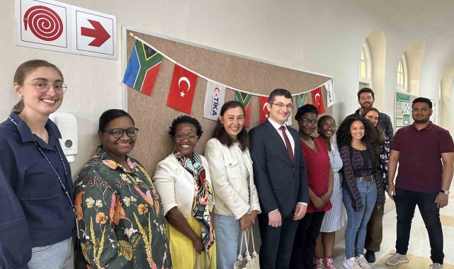TİKA'dan Güney Afrika'daki Stellenbosch Üniversitesine ekipman desteği