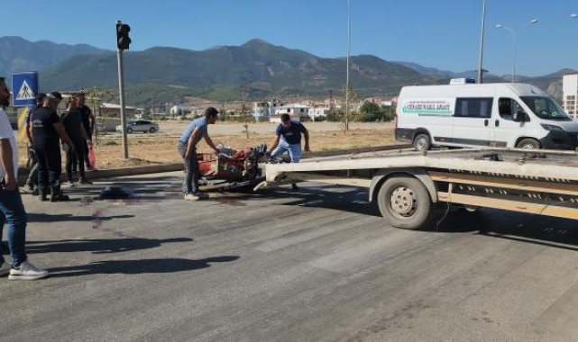 Tırla çarpışan motosikletin sürücüsü hayatını kaybetti