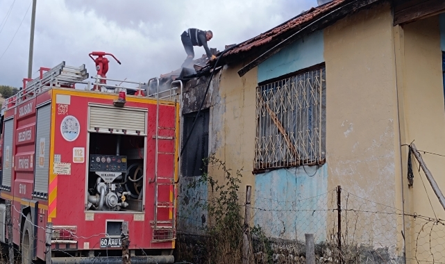 Tokat'ta çıkan yangında bir evde hasar meydana geldi