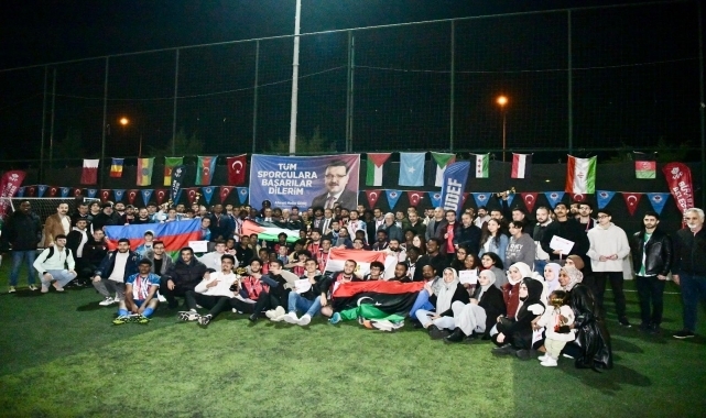 Trabzon'da 14 ülkeden öğrencinin katılımıyla futbol turnuvası düzenlendi