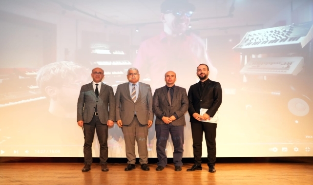 Trabzon'da "Yapay Zeka ve Toplumsal Dönüşüm" konulu panel düzenlendi