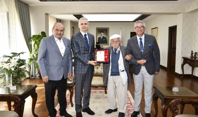 TSK Güçlendirme Vakfından huzurevi sakini Ayyıldız'a altın madalya