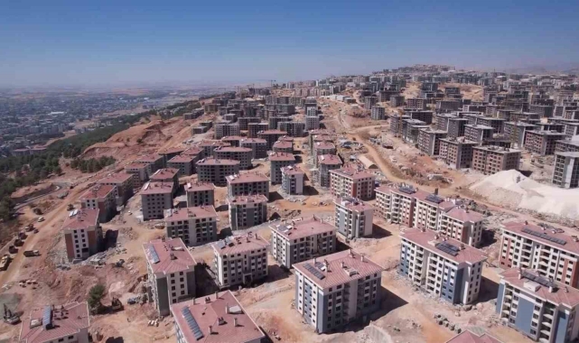 Türkiye'nin en büyük şantiyesinde binlerce işçi çalışıyor