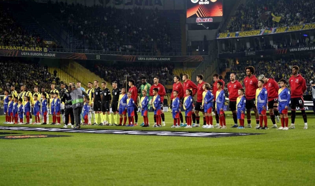 UEFA Avrupa Ligi: Fenerbahçe: 0 - Manchester United: 0