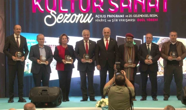 Ümraniye'de Kültür ve Sanat Sezonu, uluslararası yarışmalarla açıldı