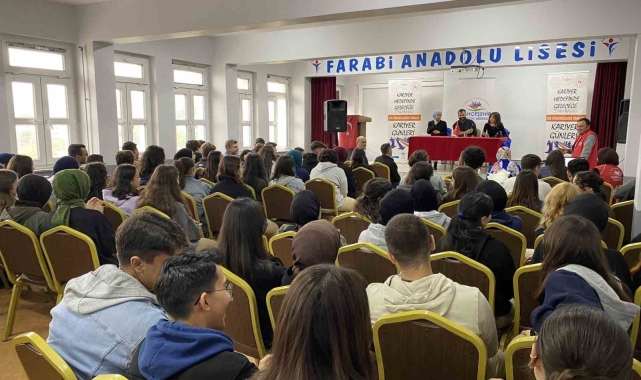 Üniversite öğrencilerine moral akşamı