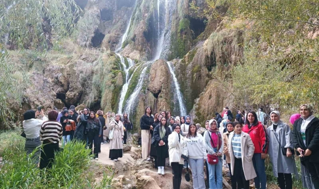 Üniversiteyi bu sene kazananlar Erzincan'ı gezdi