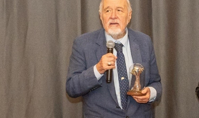 Ünlü tarihçi Profesör İlber Ortaylı: "Hepiniz zeytinlik alın ve zeytin yetiştirin"