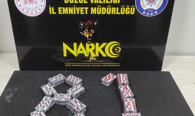 Uyuşturucu satıcısı 3 kişi tutuklandı