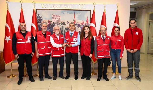 Vali Aktaş, hayırlı olsun ziyaretlerini kabul etti