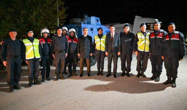 Vali Aktaş jandarma uygulama noktasını ziyaret etti