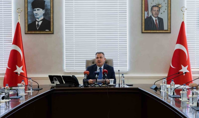 Vali Elban'dan İzmir için korkutan yapı stoku açıklaması