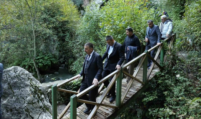 Vali Hacıbektaşoğlu, Çayır Mağarası'nda incelemelerde bulundu