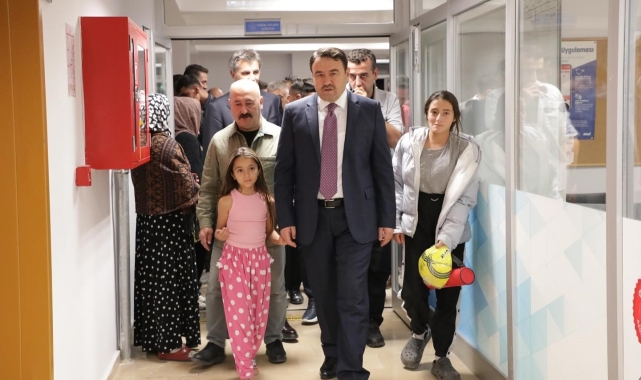 Vali Işın, Roman vatandaşlarla buluştu