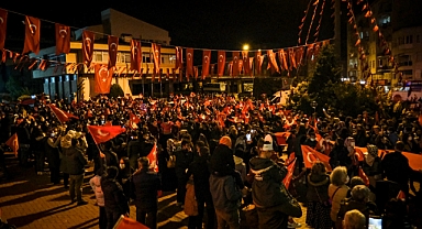 Vali Özarslan'dan bayrak çağrısı