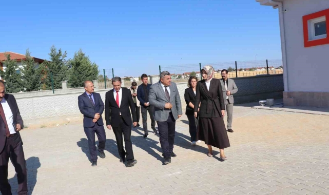 Vali Yiğitbaşı, Olgunlaşma Enstitüsü'nde incelemelerde bulundu